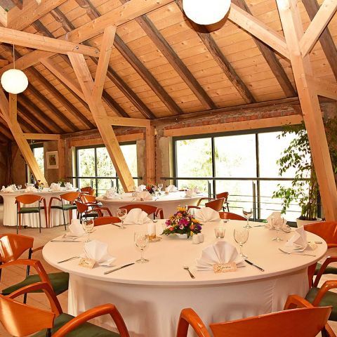 Sommerscheune-Blick-Garten-Hotel-Moritz-an-der-Elbe.jpg