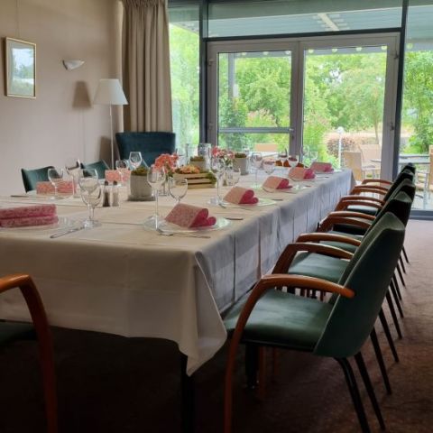 2022-07--kleiner Veranstaltungsraum-Hotel-Moritz_1.jpg